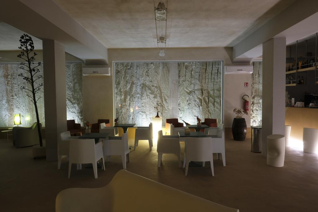 Cave Bianche Hotel ฟาวีญานา ภายนอก รูปภาพ